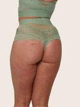Francine / Gia Thong : Basil Green